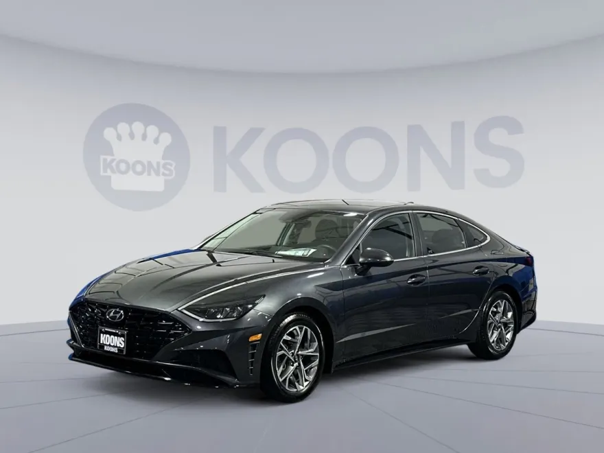 2022 Hyundai Sonata SEL photo 1