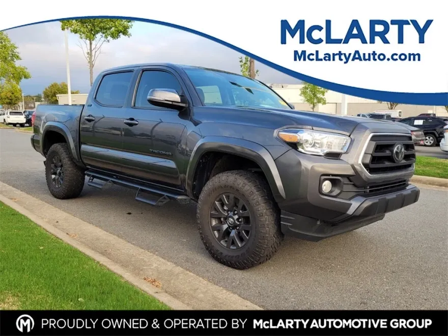 2023 Toyota Tacoma SR5 V6 photo 1