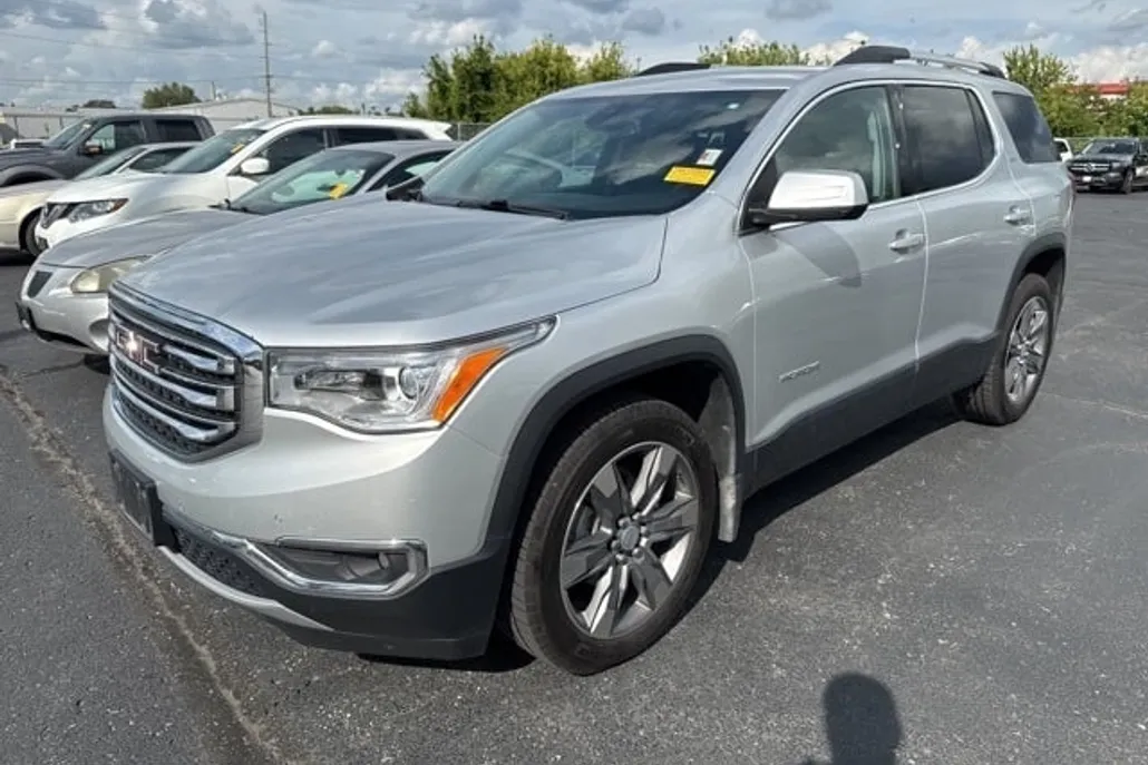 2017 Gmc Acadia SLT photo 1