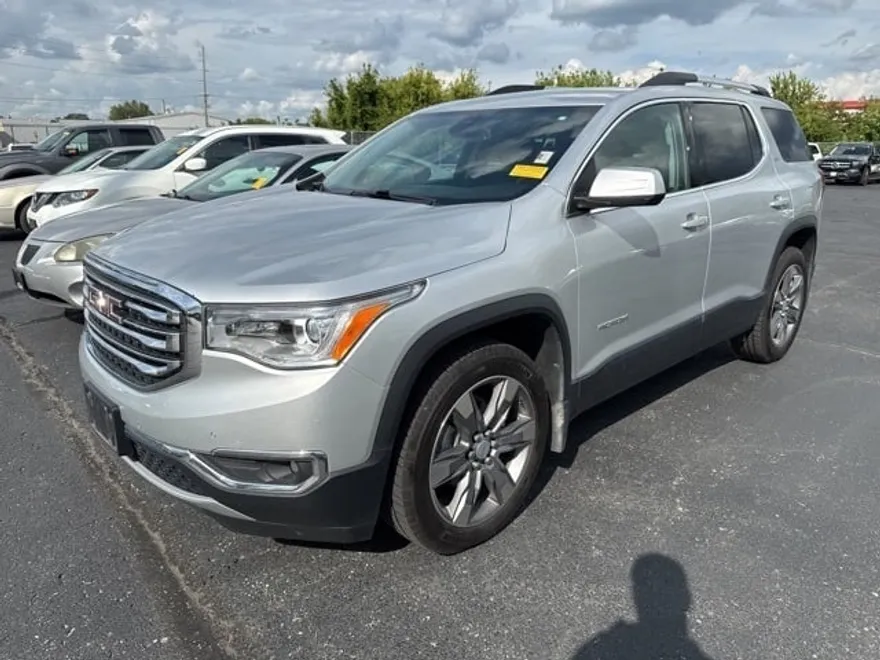 2017 Gmc Acadia SLT photo 1