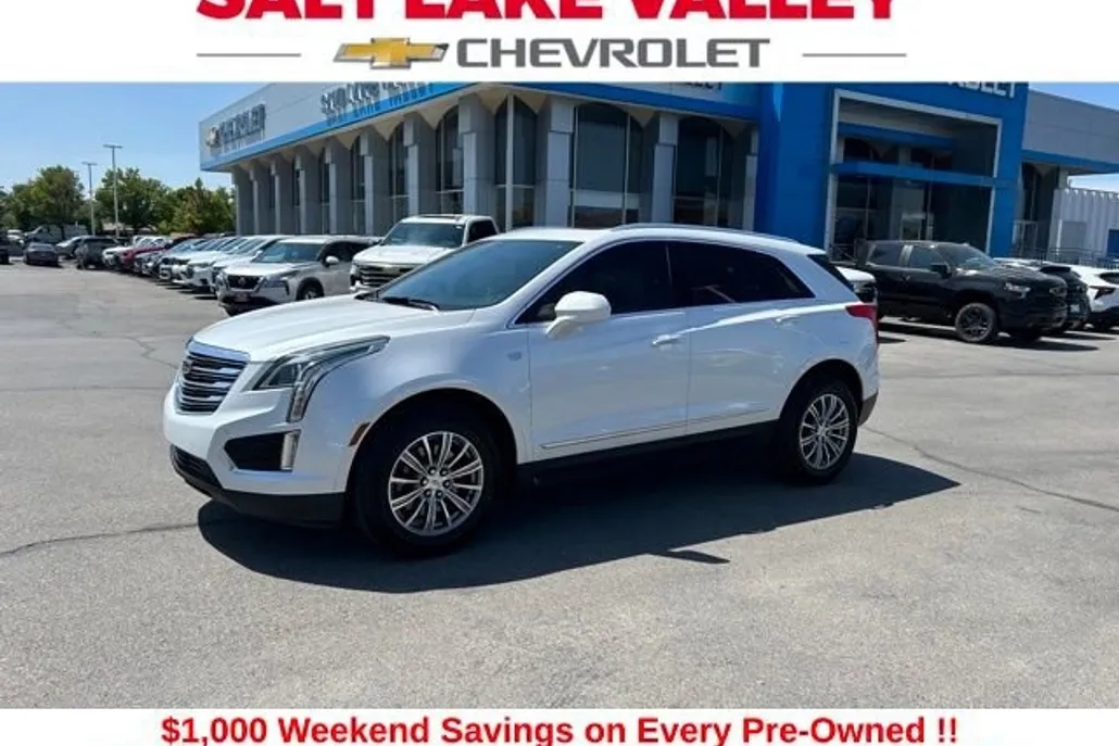 2017 Cadillac XT5 Luxury photo 1