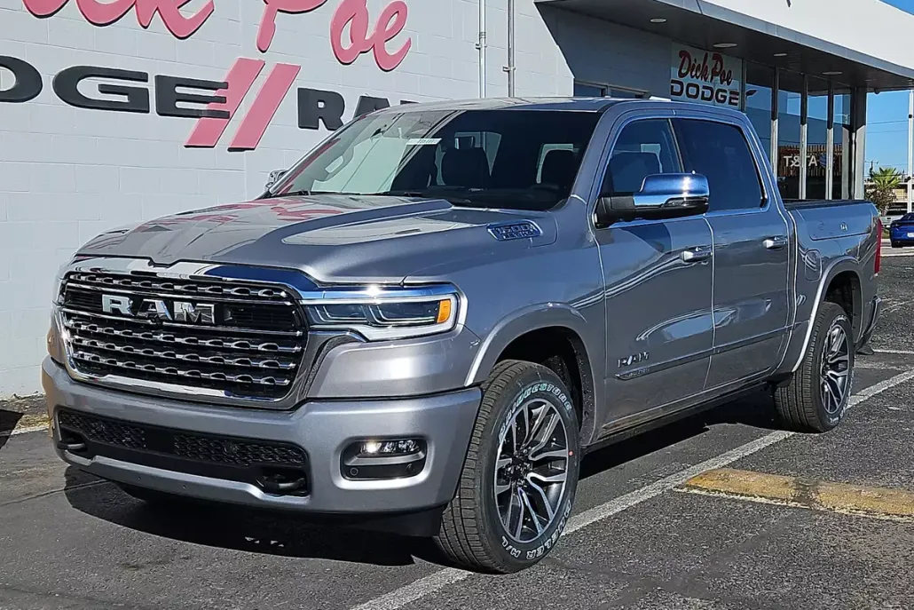 2025 Ram 1500 Limited photo 1