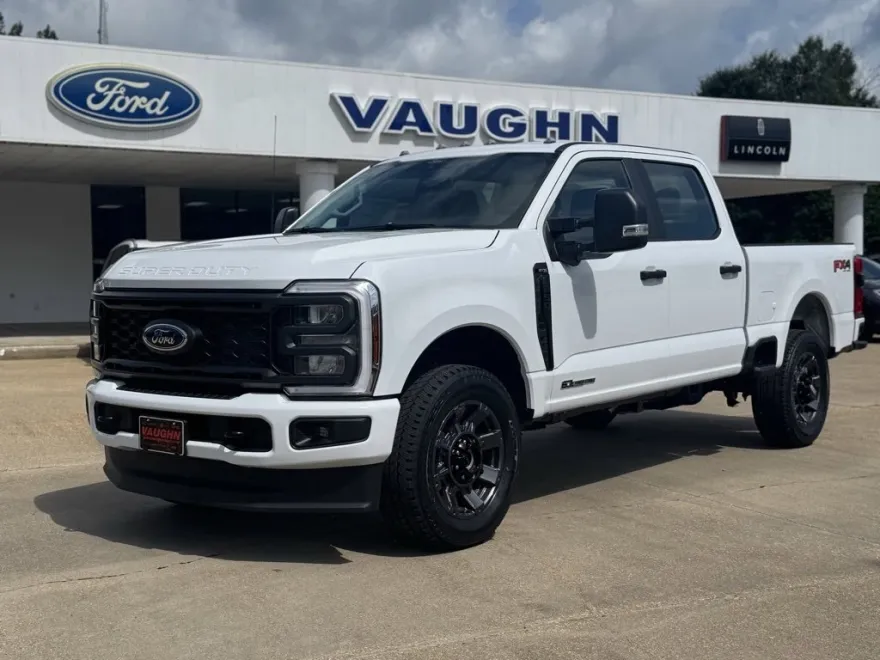 2025 Ford F-250 XL photo 1