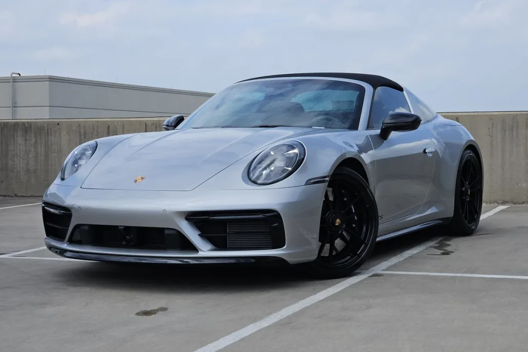 2024 Porsche 911 Targa 4 GTS photo 1