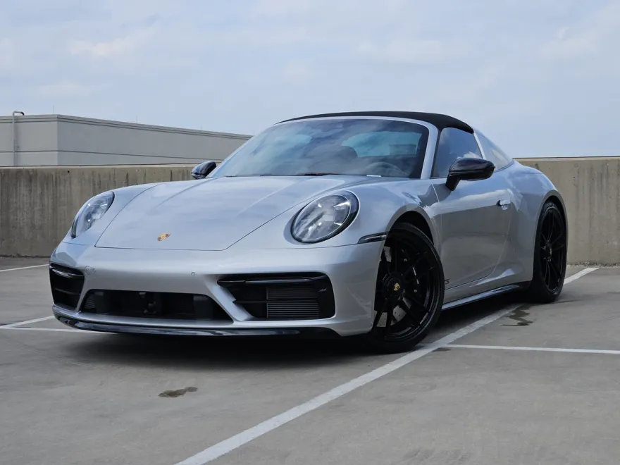 2024 Porsche 911 Targa 4 GTS photo 1