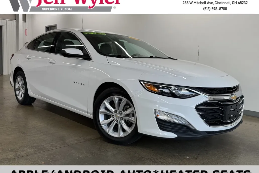 2022 Chevrolet Malibu 1LT photo 1