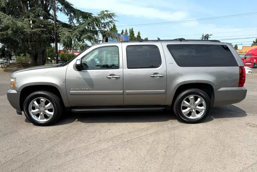 2008 Chevrolet Suburban LTZ 1500 photo 1