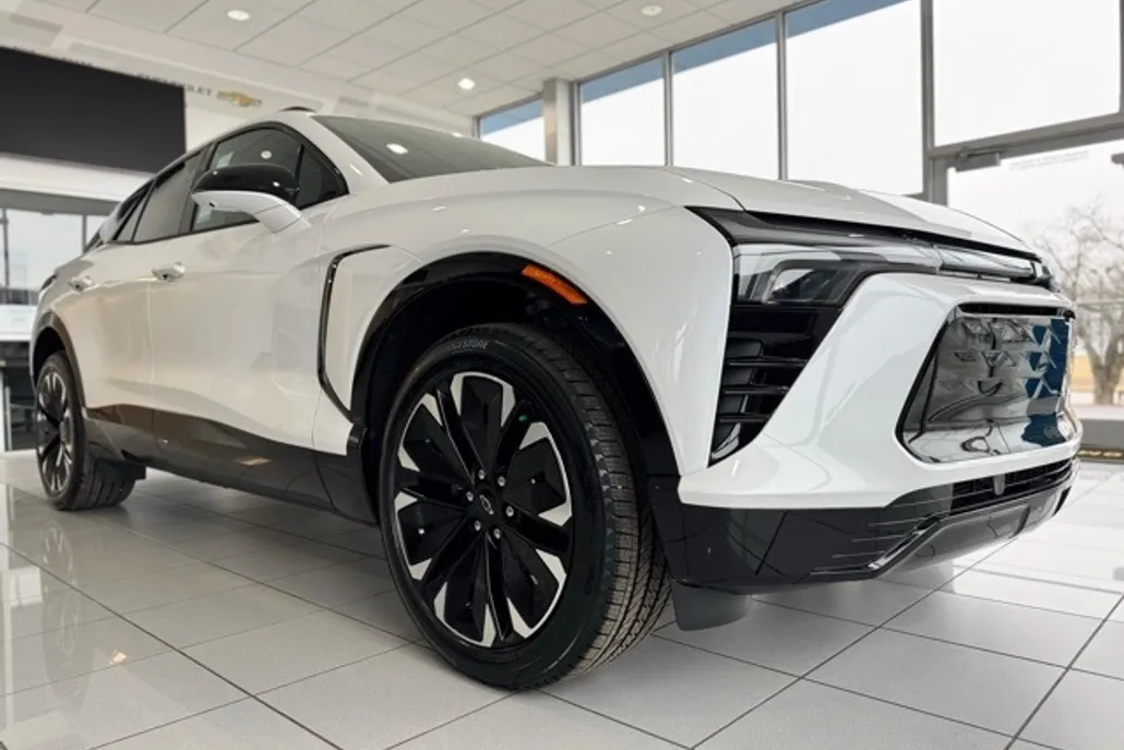 2025 Chevrolet Blazer EV RS photo 1