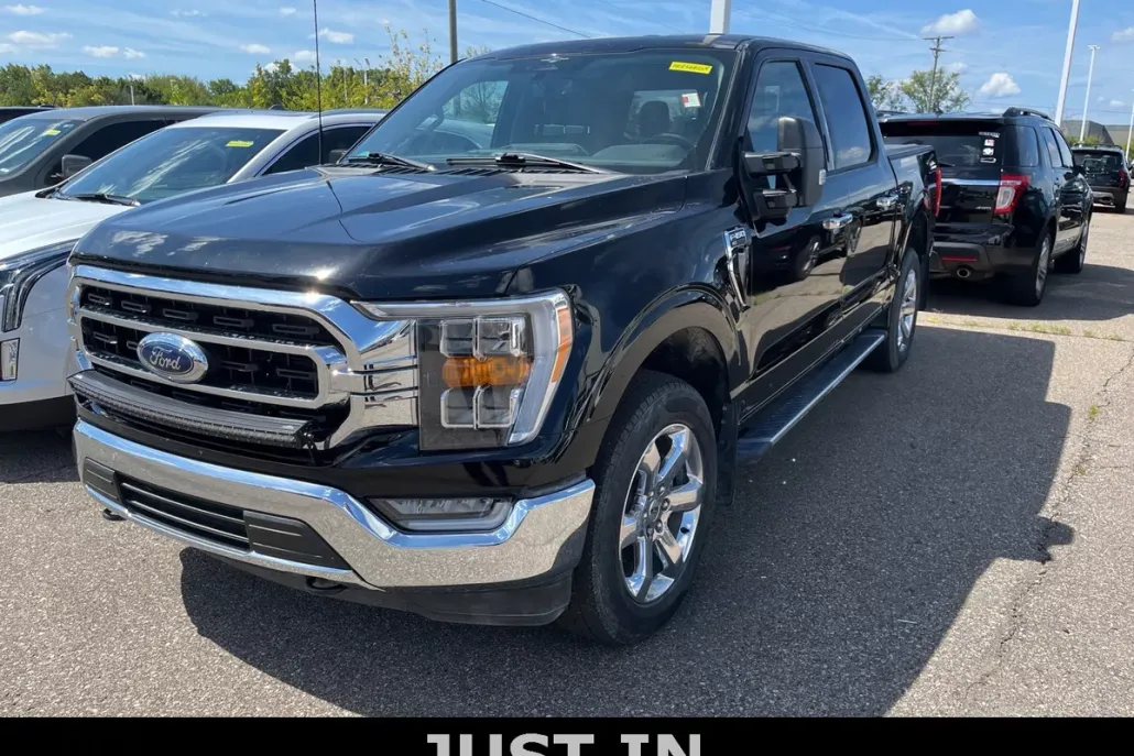 2023 Ford F-150 XLT photo 1