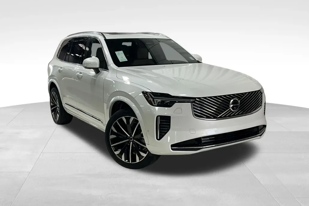 2025 Volvo XC90 Plus photo 1