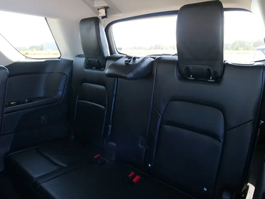 2022 Nissan Pathfinder SL photo 1