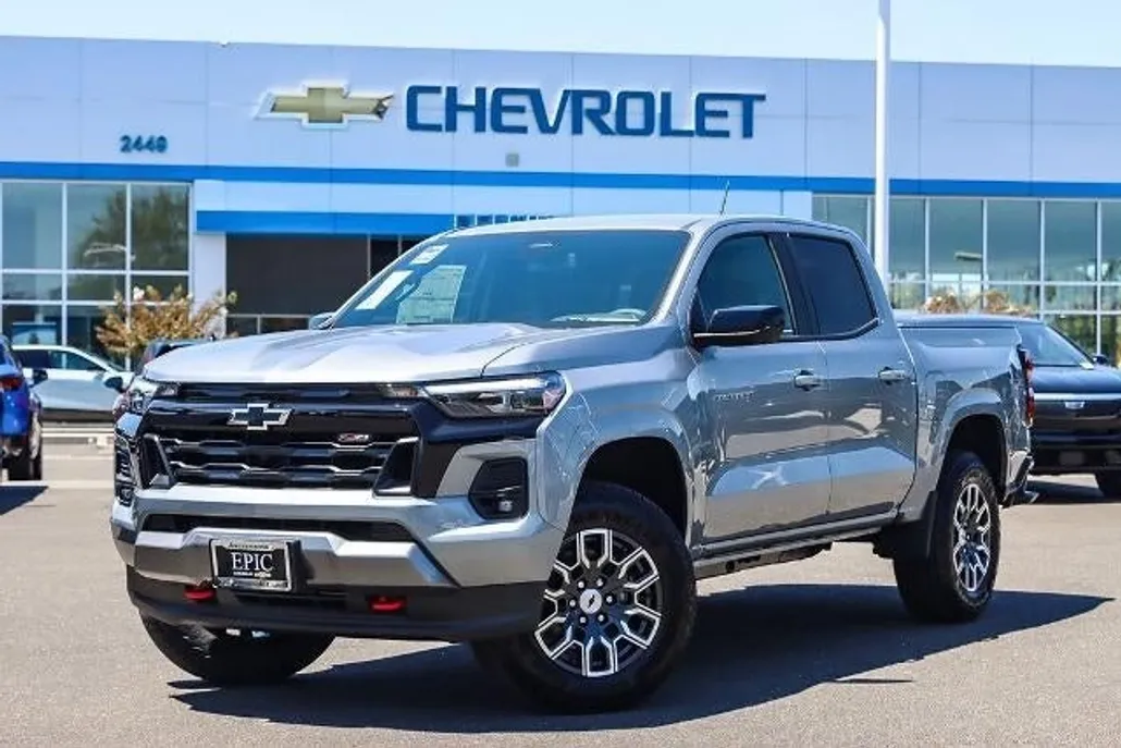 2026 Chevrolet Colorado Z71 photo 1