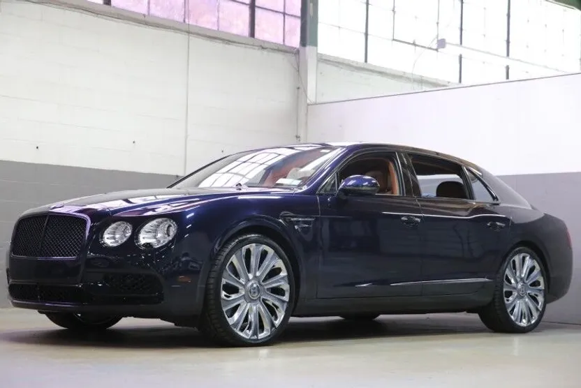 2015 Bentley Flying Spur V8 photo 1