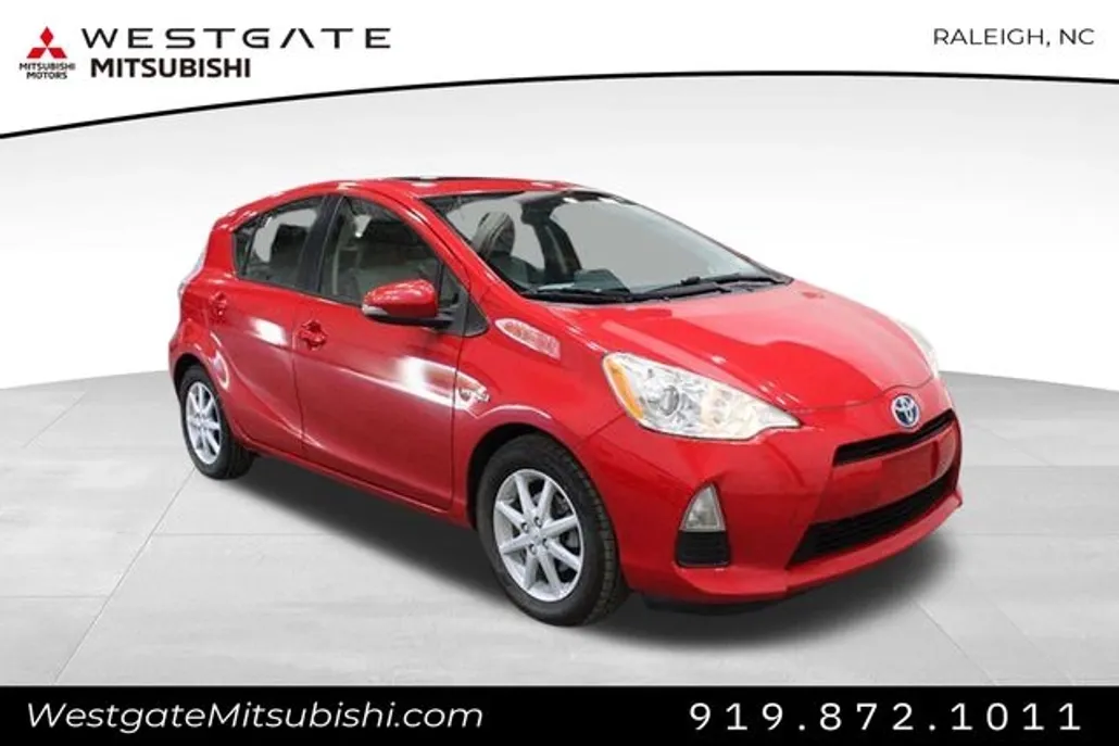 2012 Toyota Prius C Three photo 1