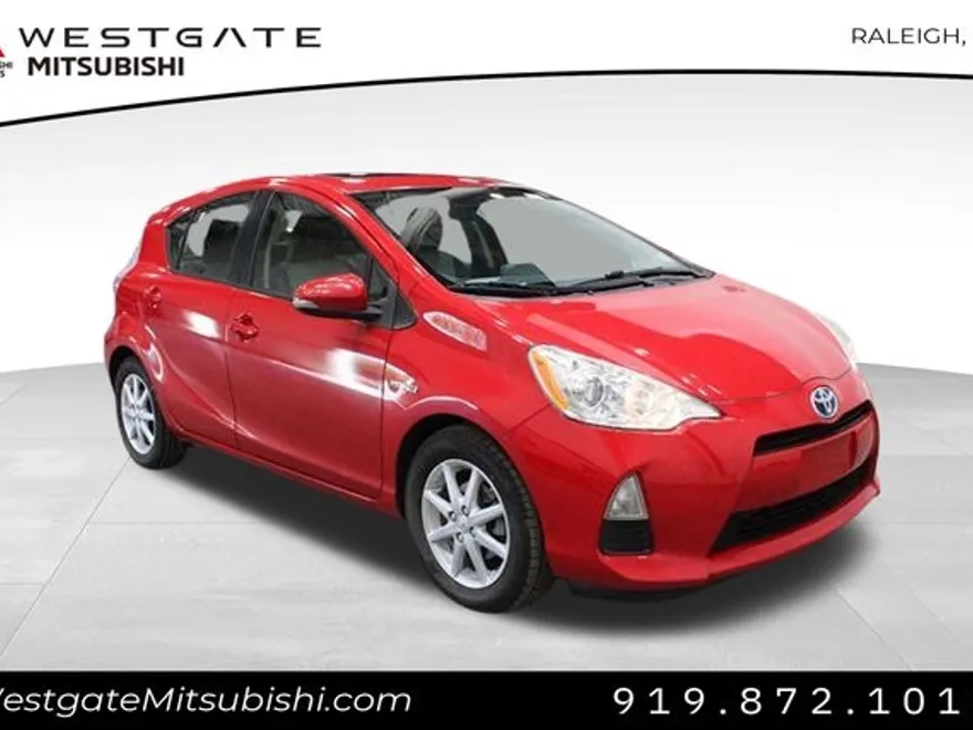 2012 Toyota Prius C Three photo 1