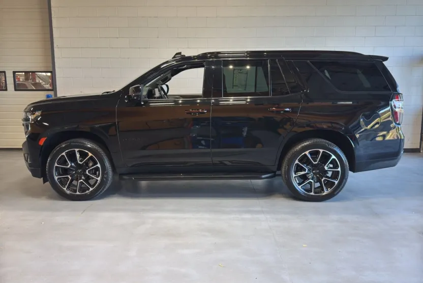 2023 Chevrolet Tahoe RST photo 1