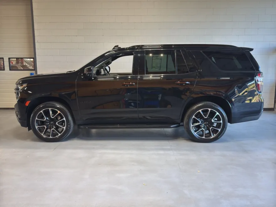 2023 Chevrolet Tahoe RST photo 1
