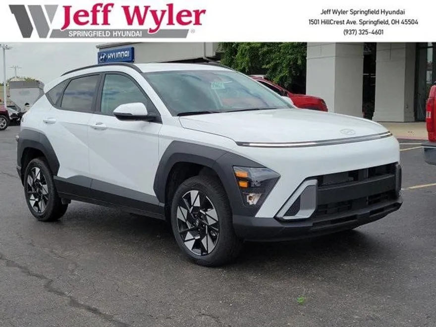 2025 Hyundai Kona SEL photo 1