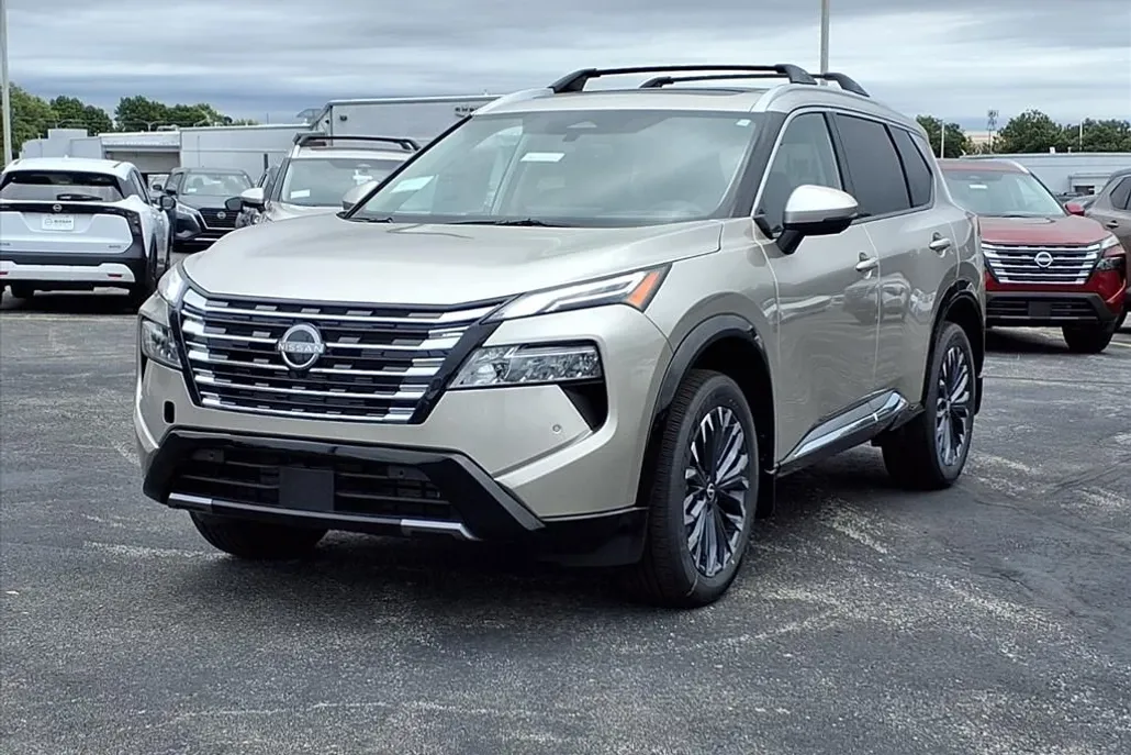 2026 Nissan Rogue Platinum photo 1