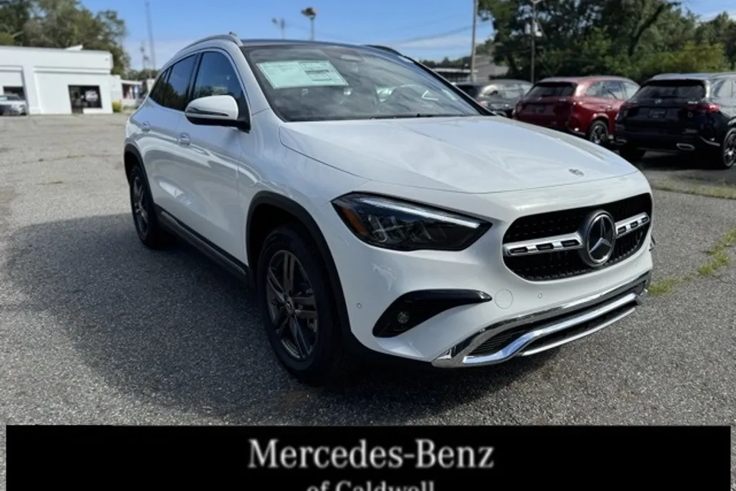 2026 Mercedes Benz GLA 250 4MATIC photo 1