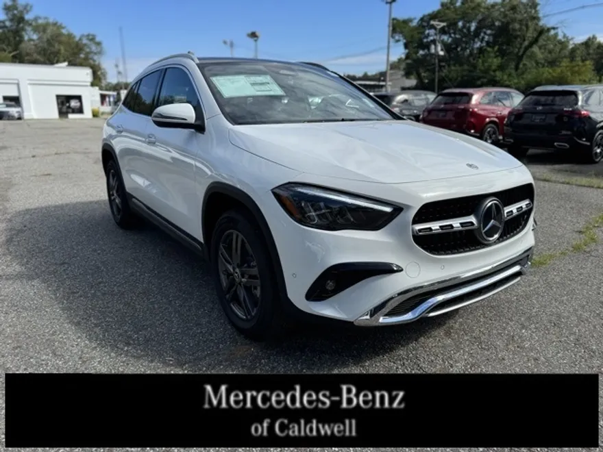 2026 Mercedes Benz GLA 250 4MATIC photo 1