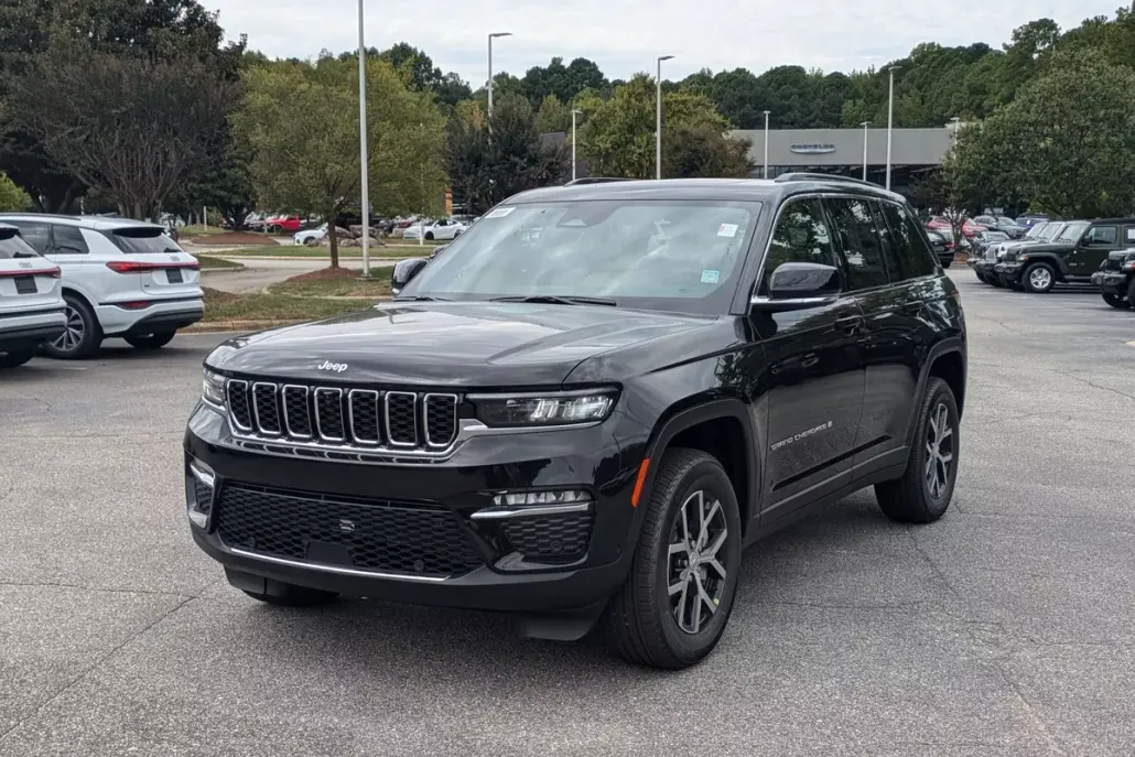 2025 Jeep Grand Cherokee Limited photo 1