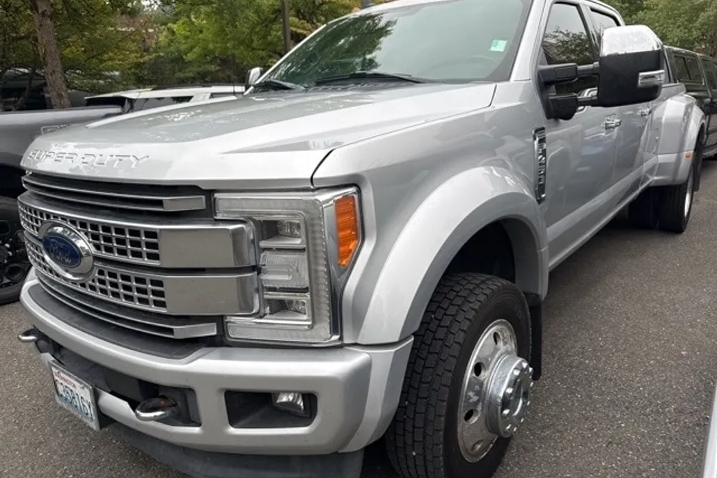 2019 Ford F-450 Platinum photo 1