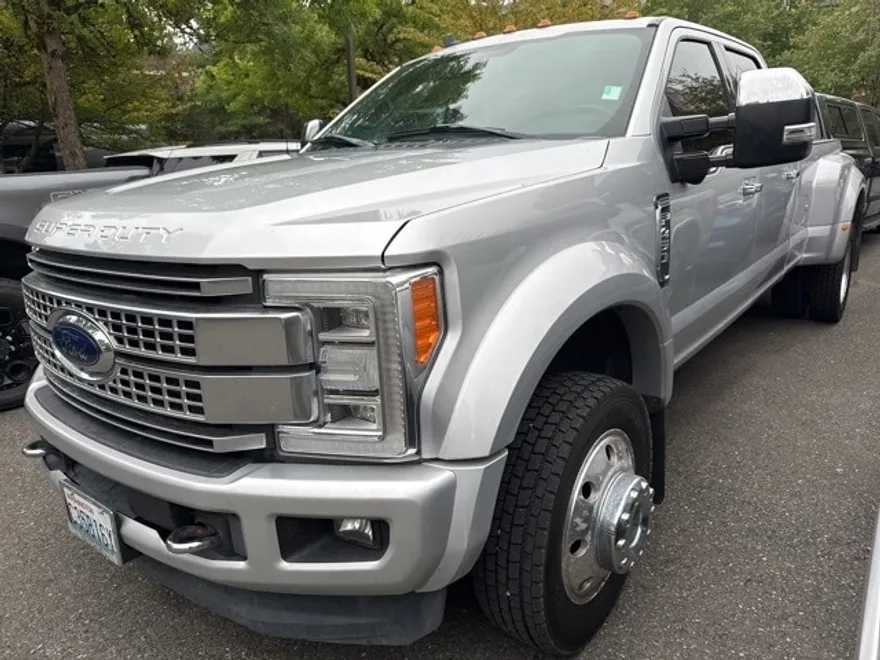 2019 Ford F-450 Platinum photo 1