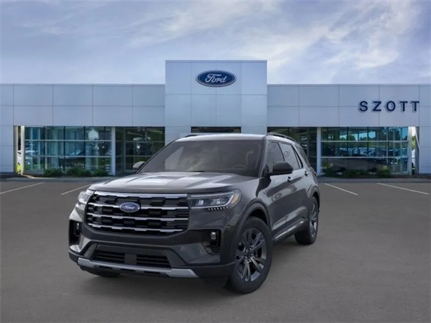 2025 Ford Explorer photo 1
