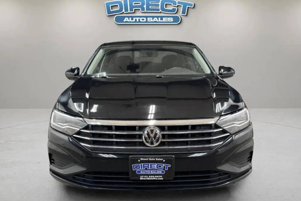 2020 Volkswagen Jetta R-Line photo 1
