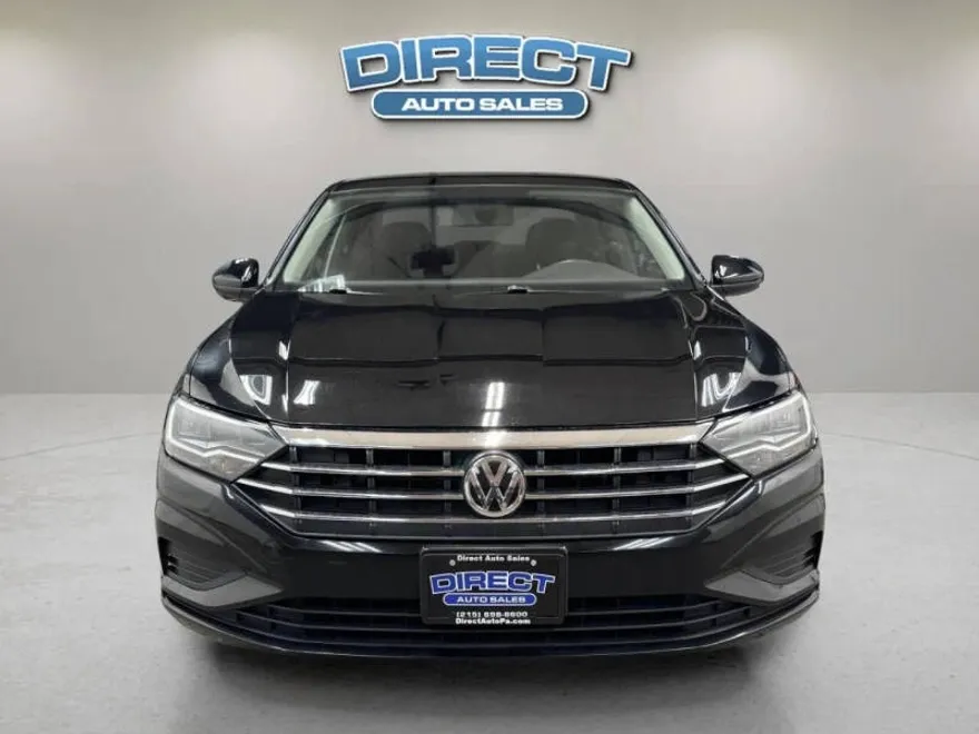 2020 Volkswagen Jetta R-Line photo 1