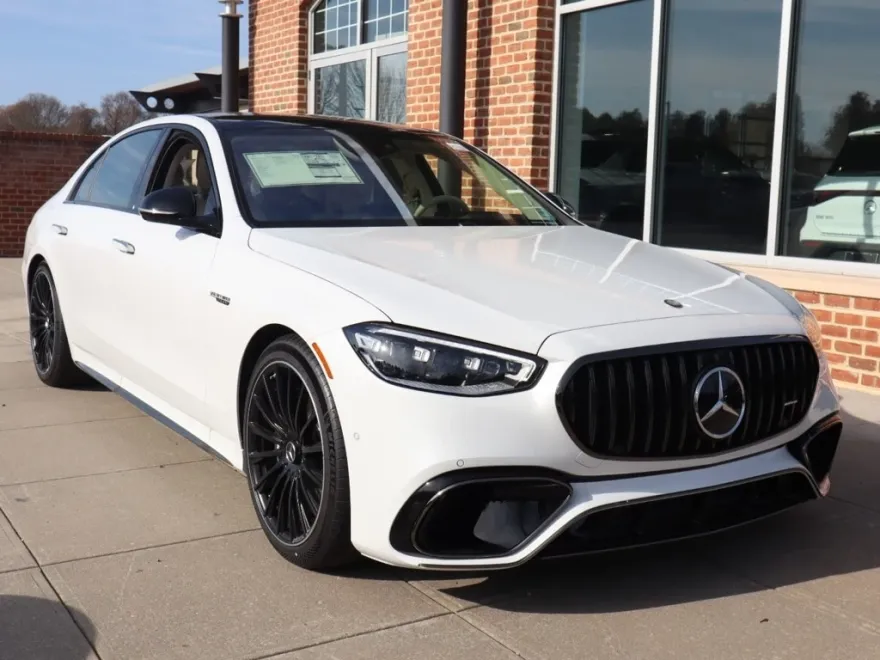 2025 Mercedes Benz S AMG 63 photo 1
