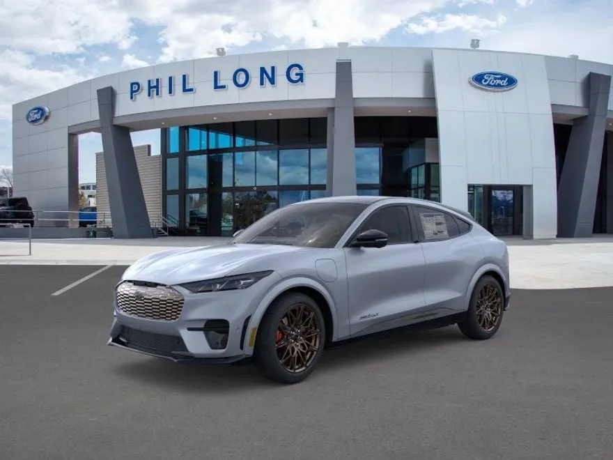 2025 Ford Mustang Mach-E GT photo 1
