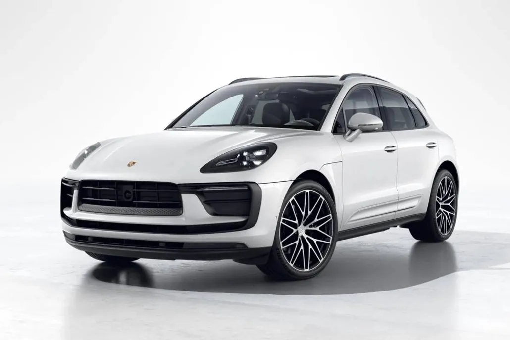 2026 Porsche Macan T photo 1