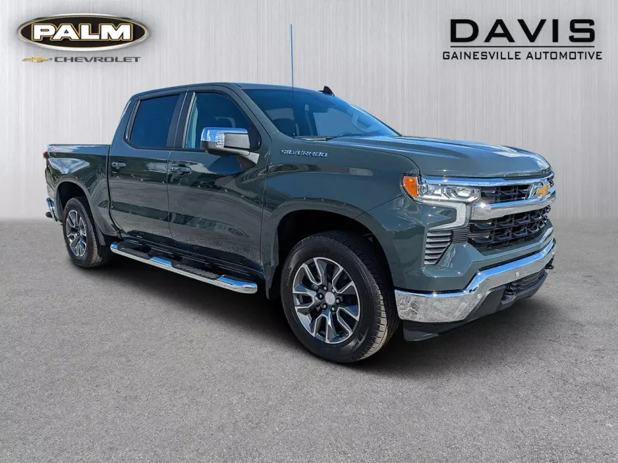 2026 Chevrolet Silverado 1500 LT photo 1
