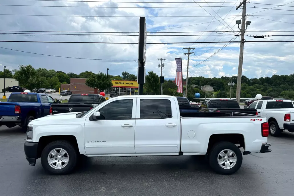 2018 Chevrolet Silverado 1500 photo 1