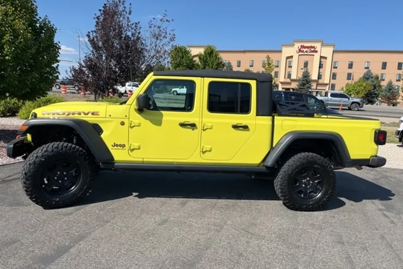 2023 Jeep Gladiator Mojave photo 1