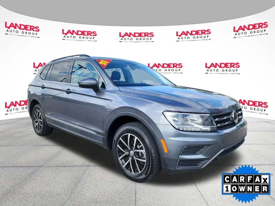 2021 Volkswagen Tiguan SE photo 1