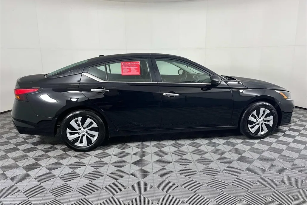 2025 Nissan Altima 2.5 S photo 1