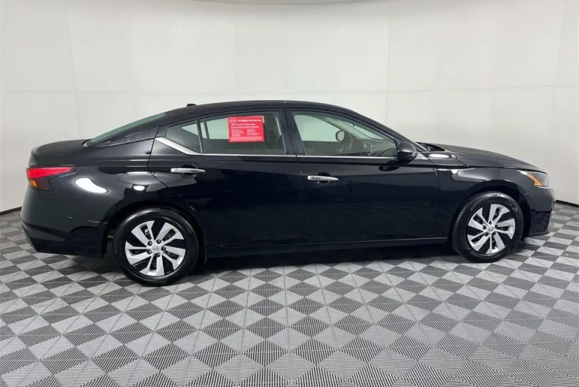 2025 Nissan Altima 2.5 S photo 1