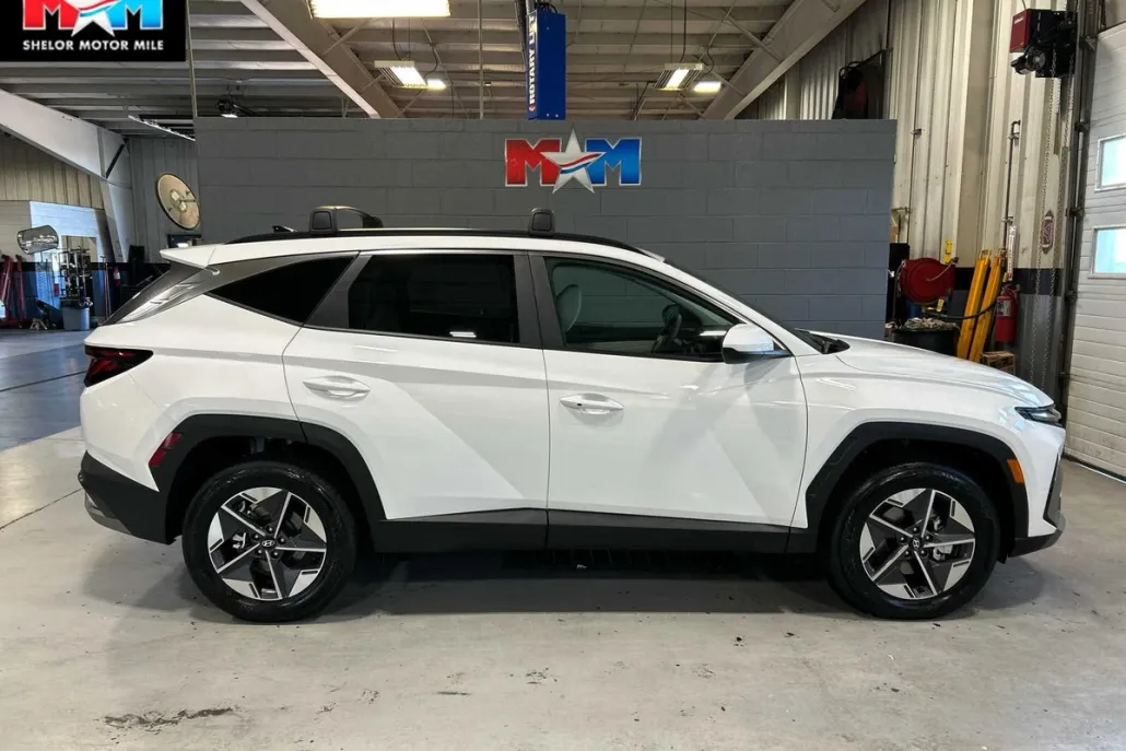 2026 Hyundai Tucson SEL photo 1