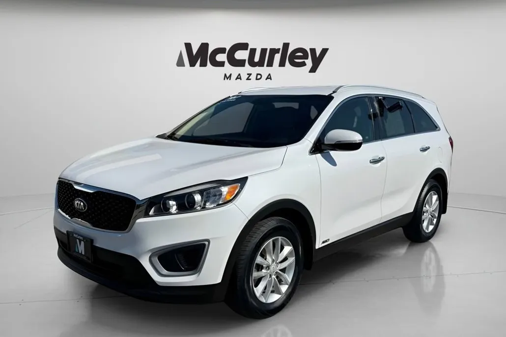 2018 Kia Sorento LX photo 1