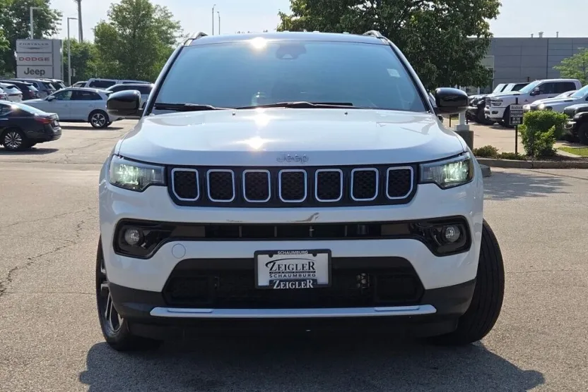 2023 Jeep Compass Limited photo 1
