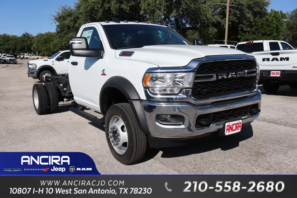 2024 Ram 5500 Tradesman photo 1