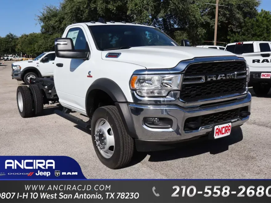 2024 Ram 5500 Tradesman photo 1