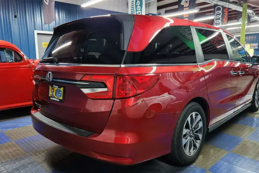 2021 Honda Odyssey EX-L photo 1