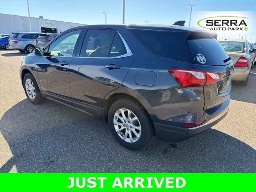 2019 Chevrolet Equinox LT photo 1
