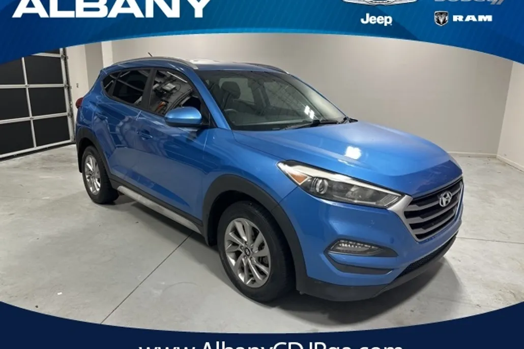 2017 Hyundai Tucson SE photo 1