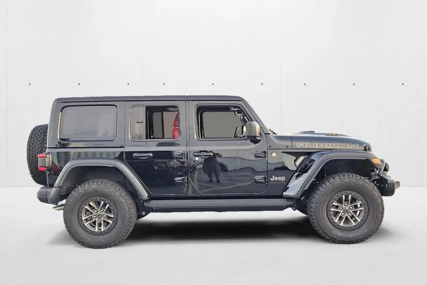 2024 Jeep Wrangler Rubicon 392 photo 1