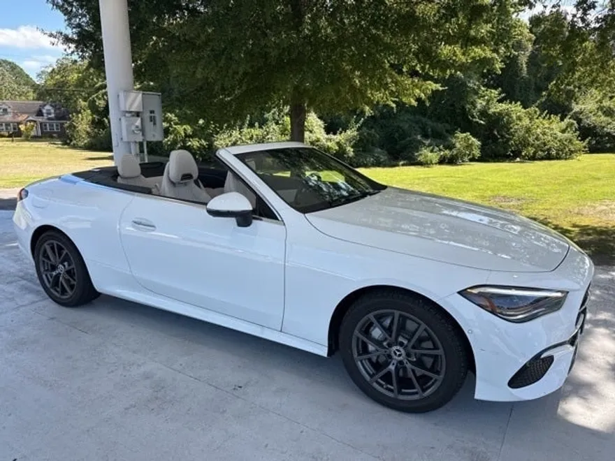 2024 Mercedes Benz CLE 300 4MATIC photo 1